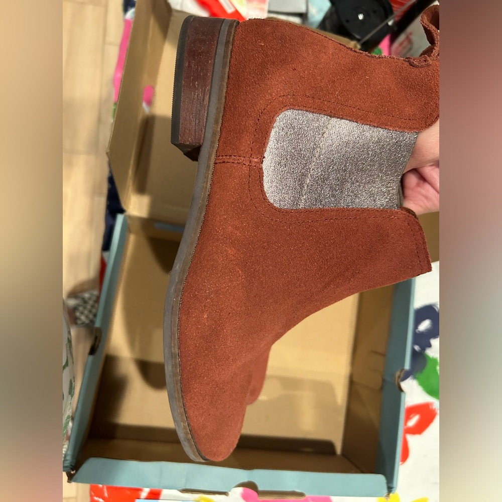 TOMS Women Ella Suede-Muscat Suede